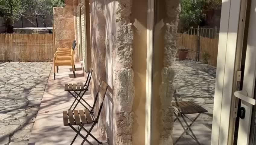 d1a580b5-85ee-46a5-95c6-6b41b502f9a5_npbHufipCaCh1.mp4