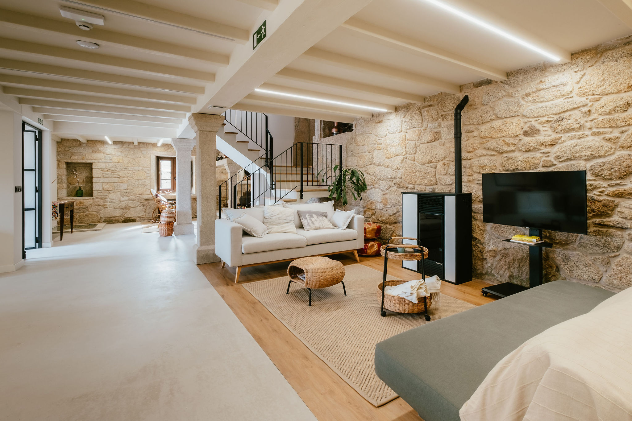 Hotel Laxe Spain nomad remote 25d9ef51-8205-4d78-b6bb-7d661691bef8_IslowCoLivingGalicia150.jpg