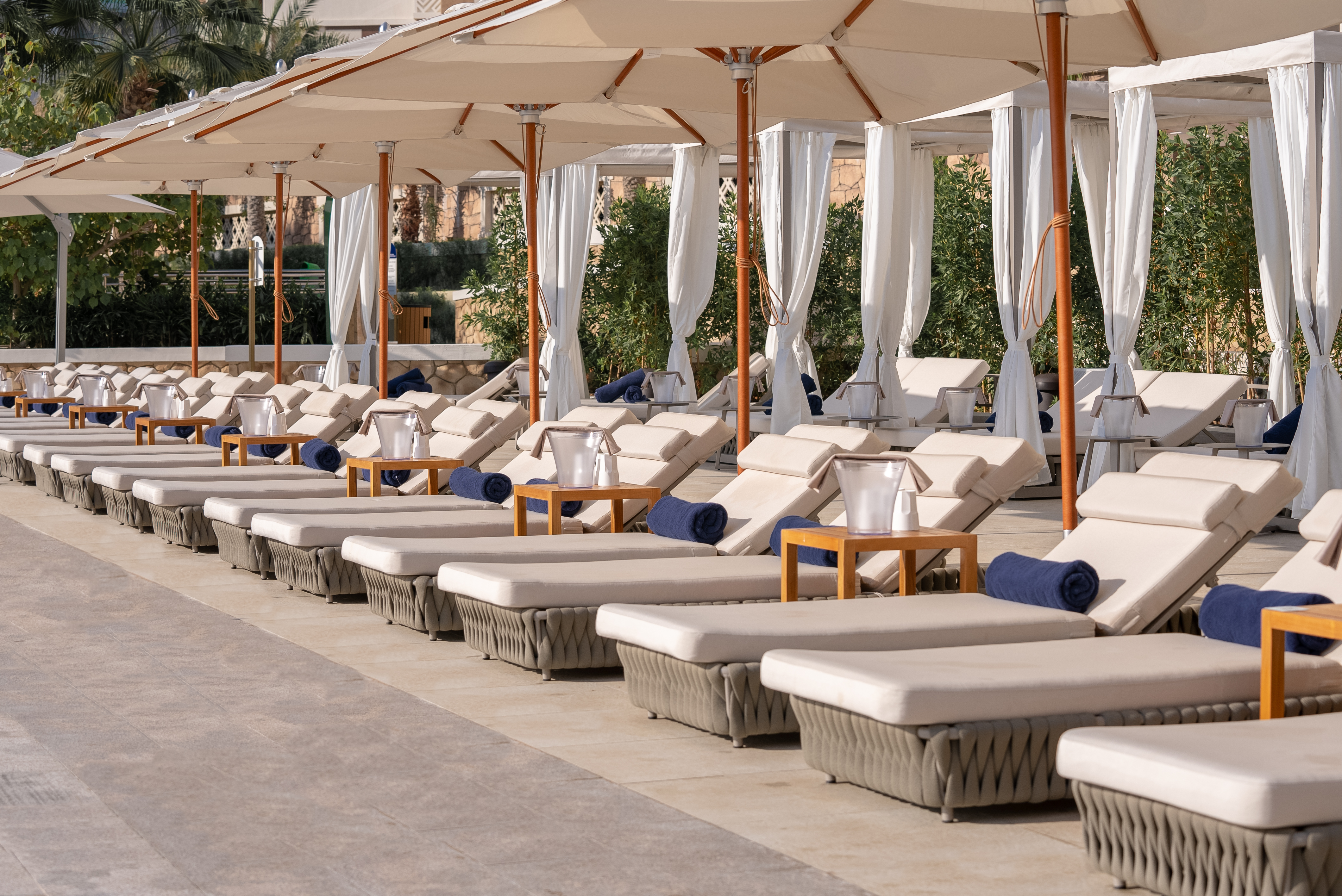 Hotel Dubai United Arab Emirates nomad remote 71bf6347-c2b5-4934-8f90-df7aa493cf9c_SolunaBeachClub3.jpg