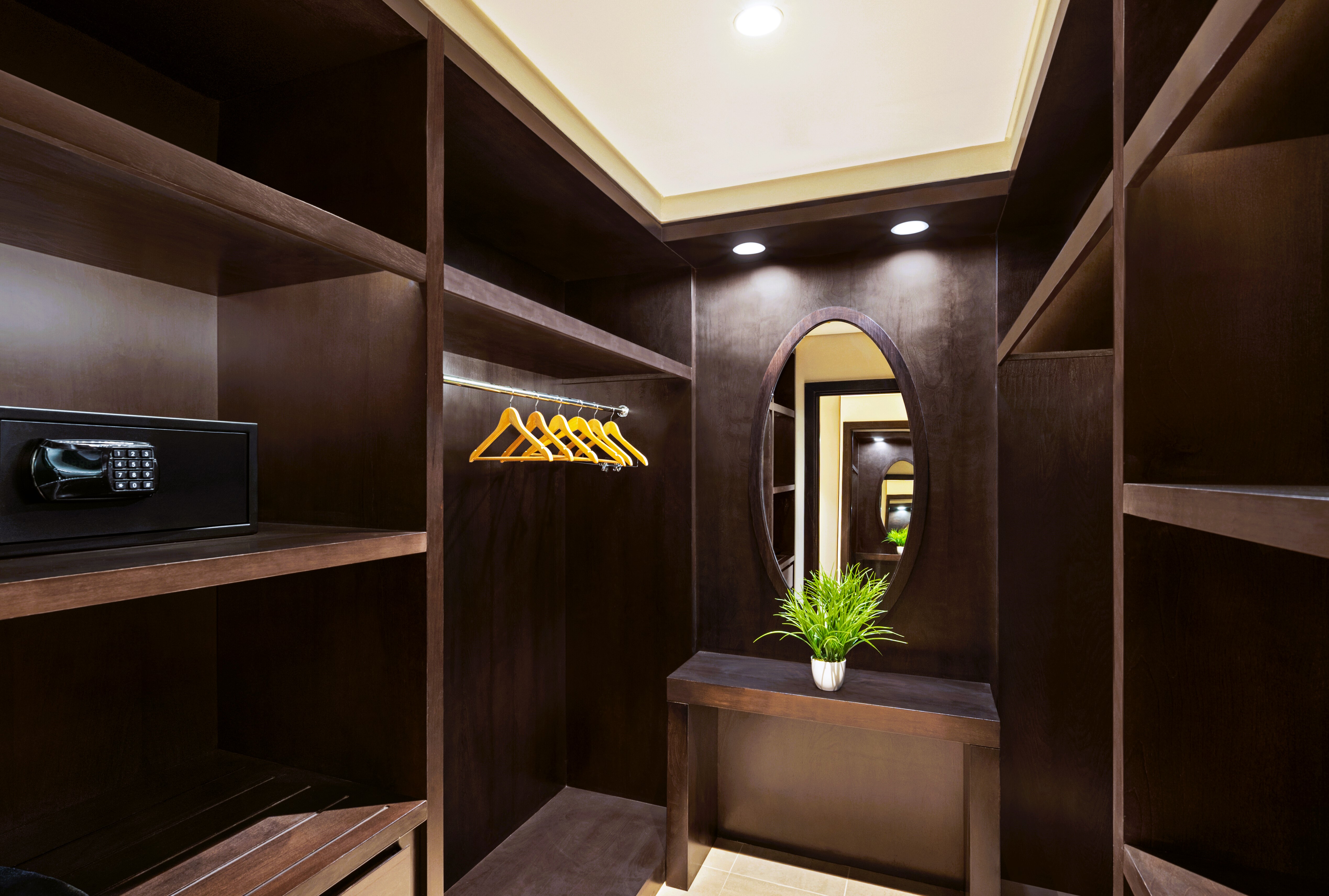 Hotel Dubai United Arab Emirates nomad remote e49bbf25-03d9-4dad-af74-cd8aaf8339c4_DeluxeStudioRoomDressingrooma.jpg