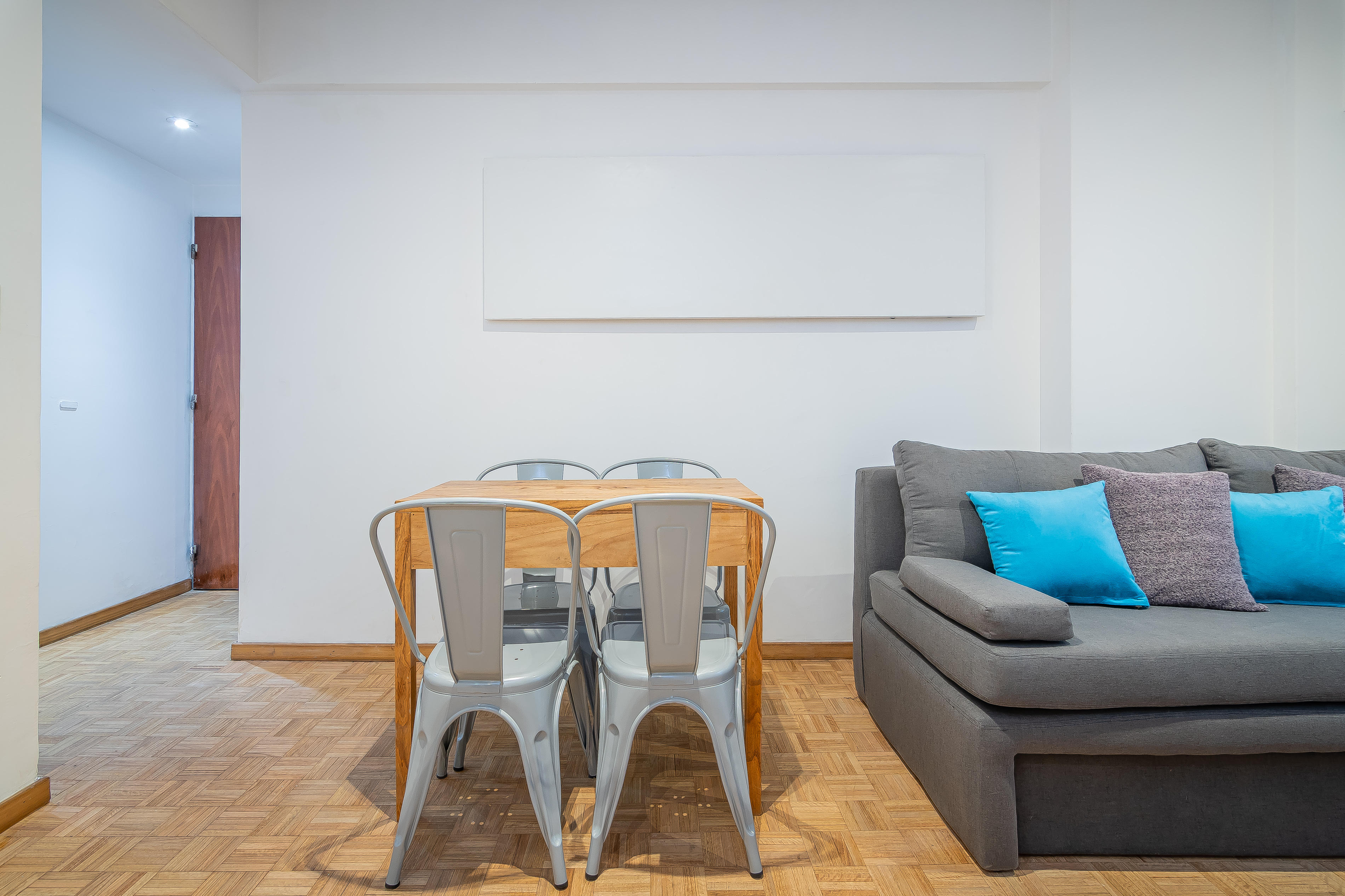 Hotel Buenos Aires Argentina nomad remote bbf752c3-d763-407f-9283-5af1cdcaad61_living10.jpg