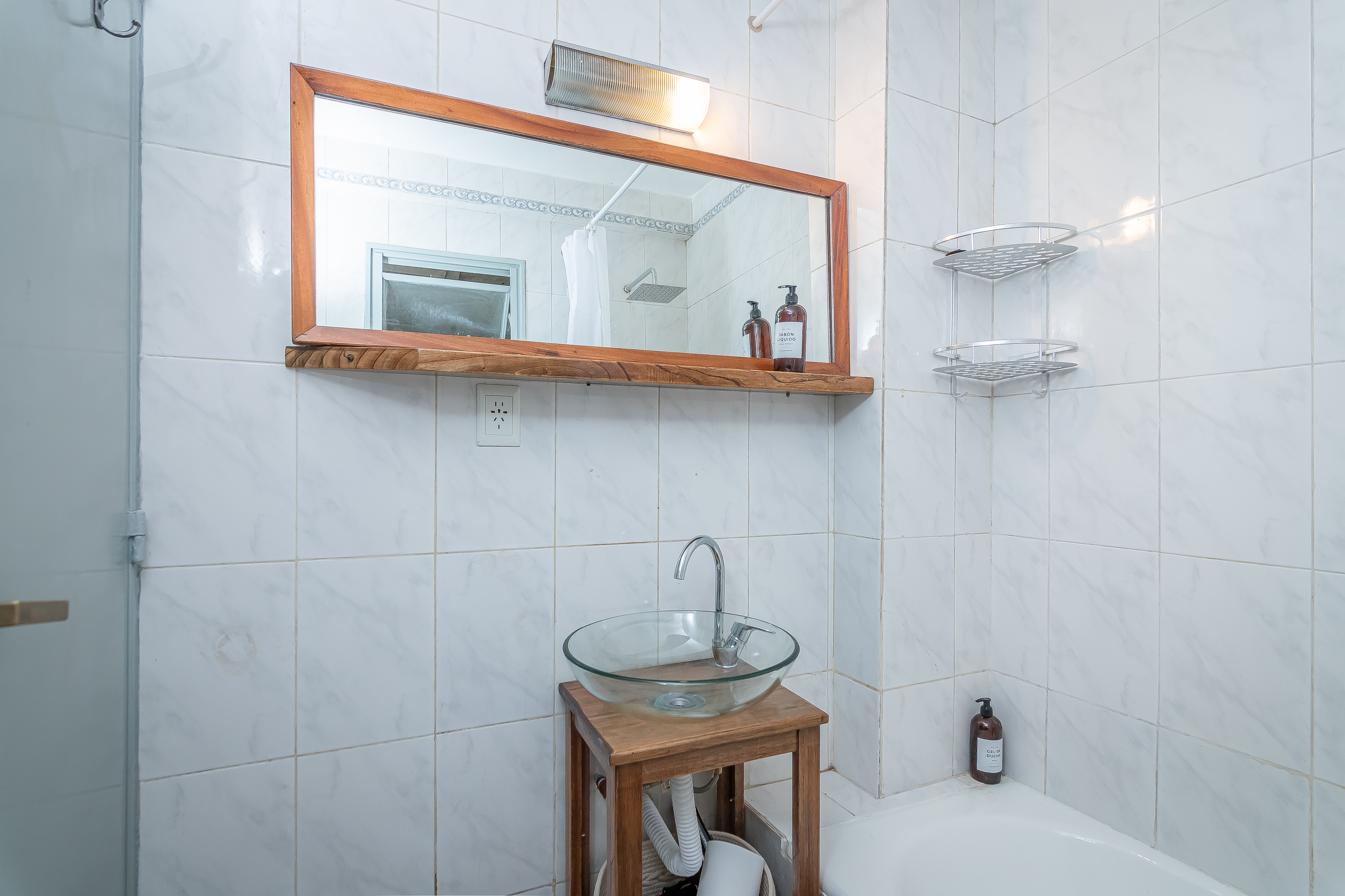 Hotel Buenos Aires Argentina nomad remote fe3b12c0-d24d-4b59-9d9f-c5eaffe638ee_toilet41.jpg