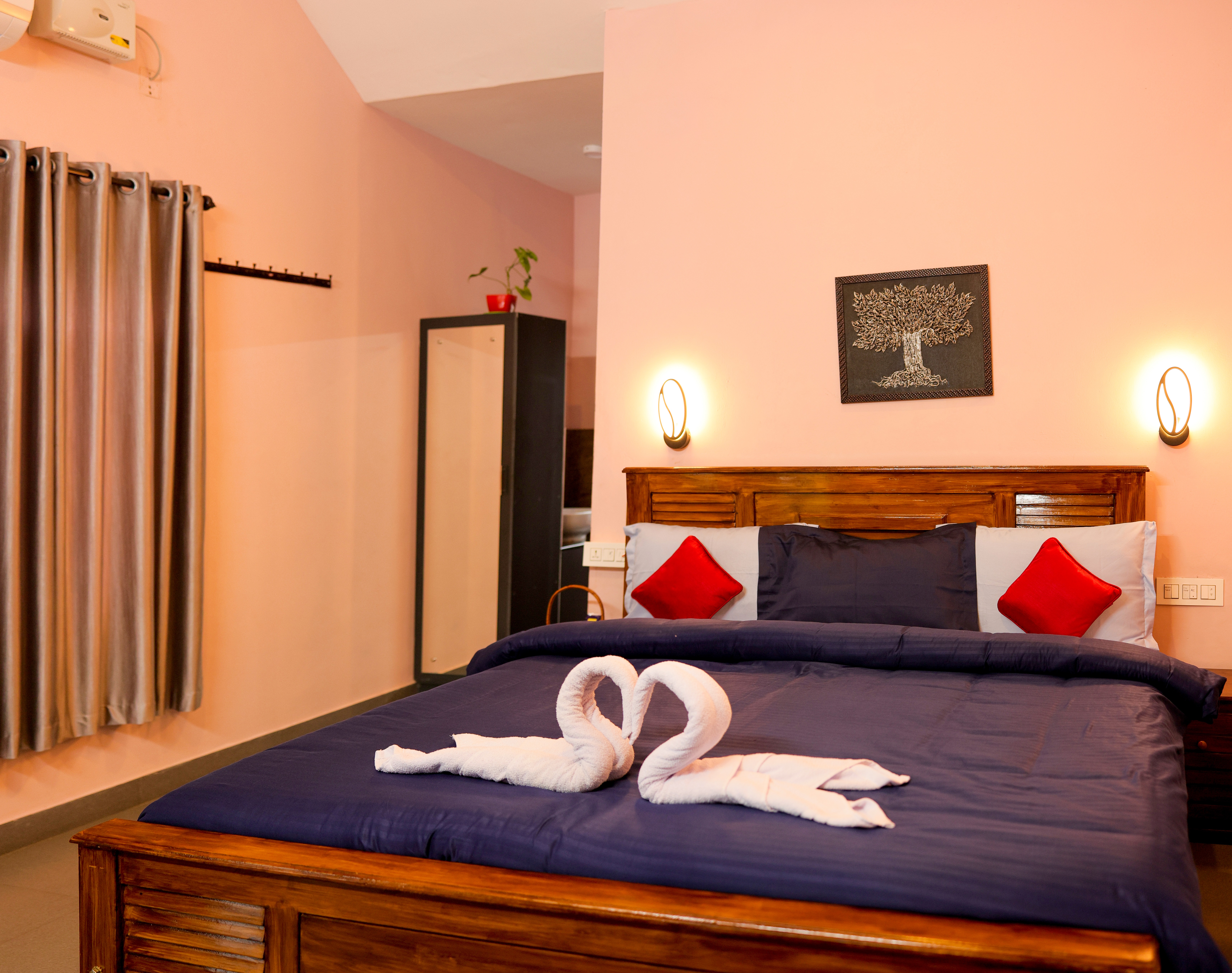 Hotel Chundale India nomad remote b71d1ed6-5e5a-4428-8d4d-906bb080c536_bedroom3rd.jpg