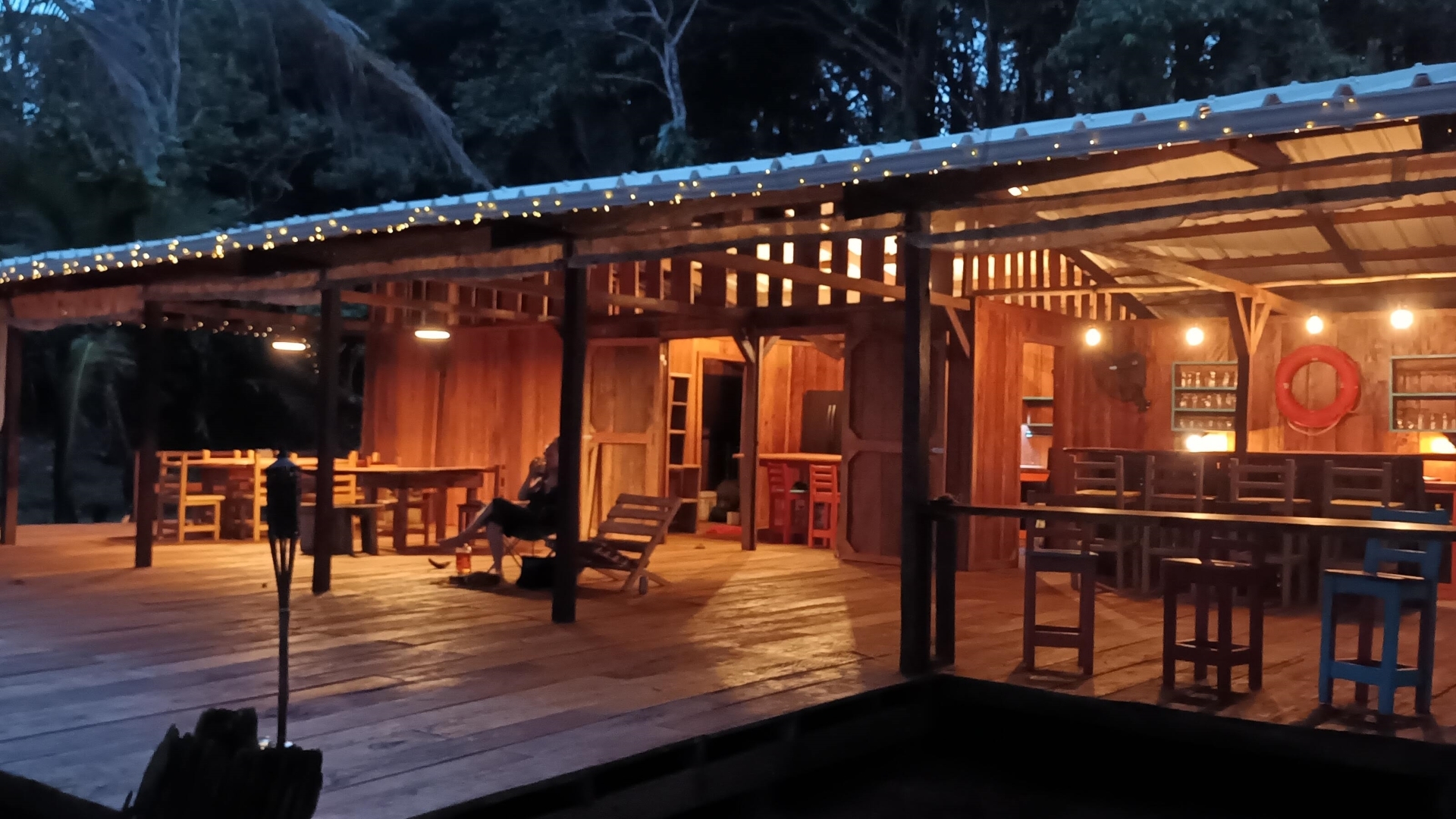 Hotel Cocle del Norte Panama nomad remote 7d4f3c75-d66c-4e39-ade8-bd0fecbaf523_socialareaatnight.jpg