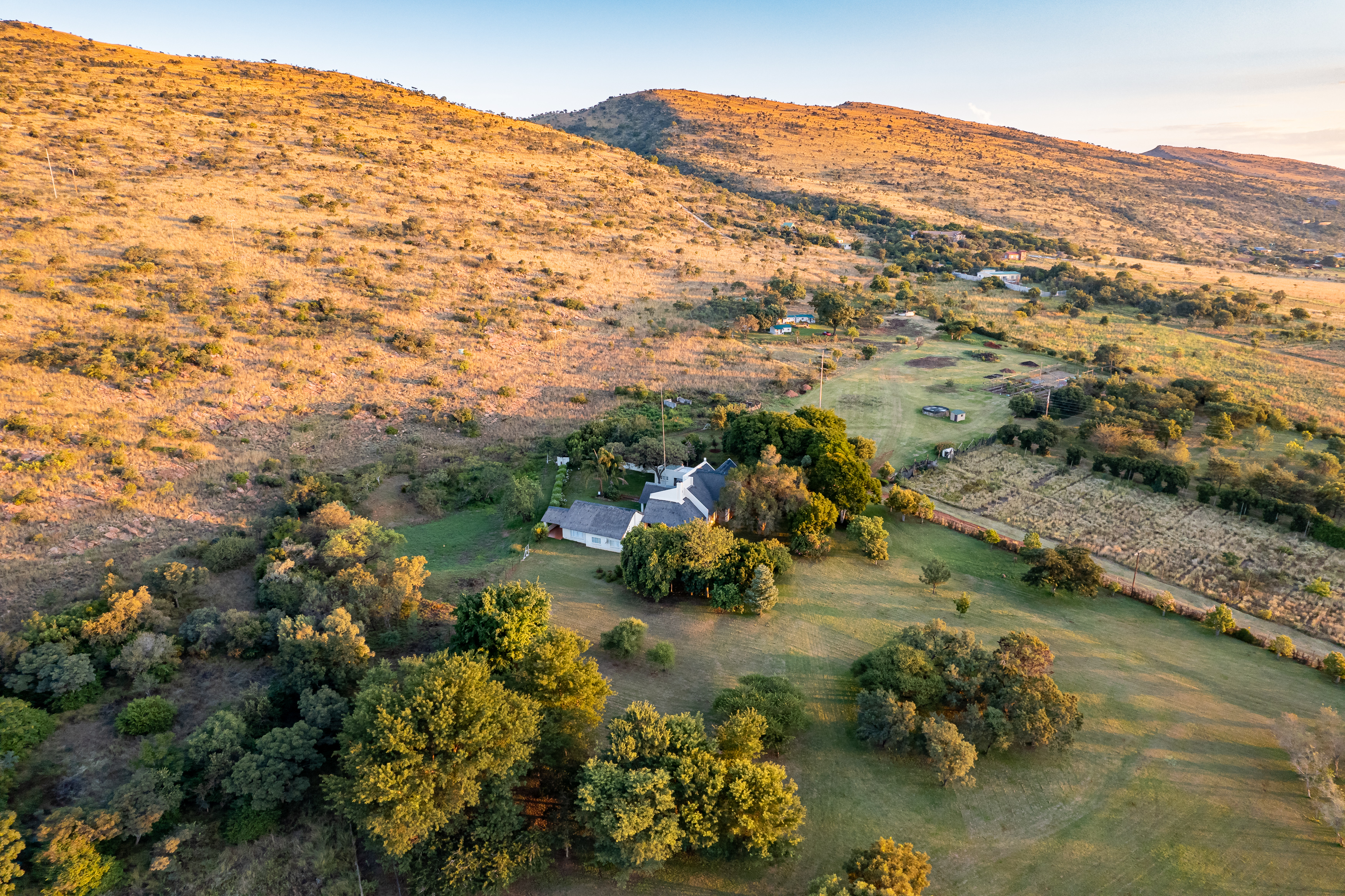 Hotel Hartbeespoort South Africa nomad remote 6d78ea91-cbc3-449a-8ebd-637688de5aa0_DJI0911.jpg