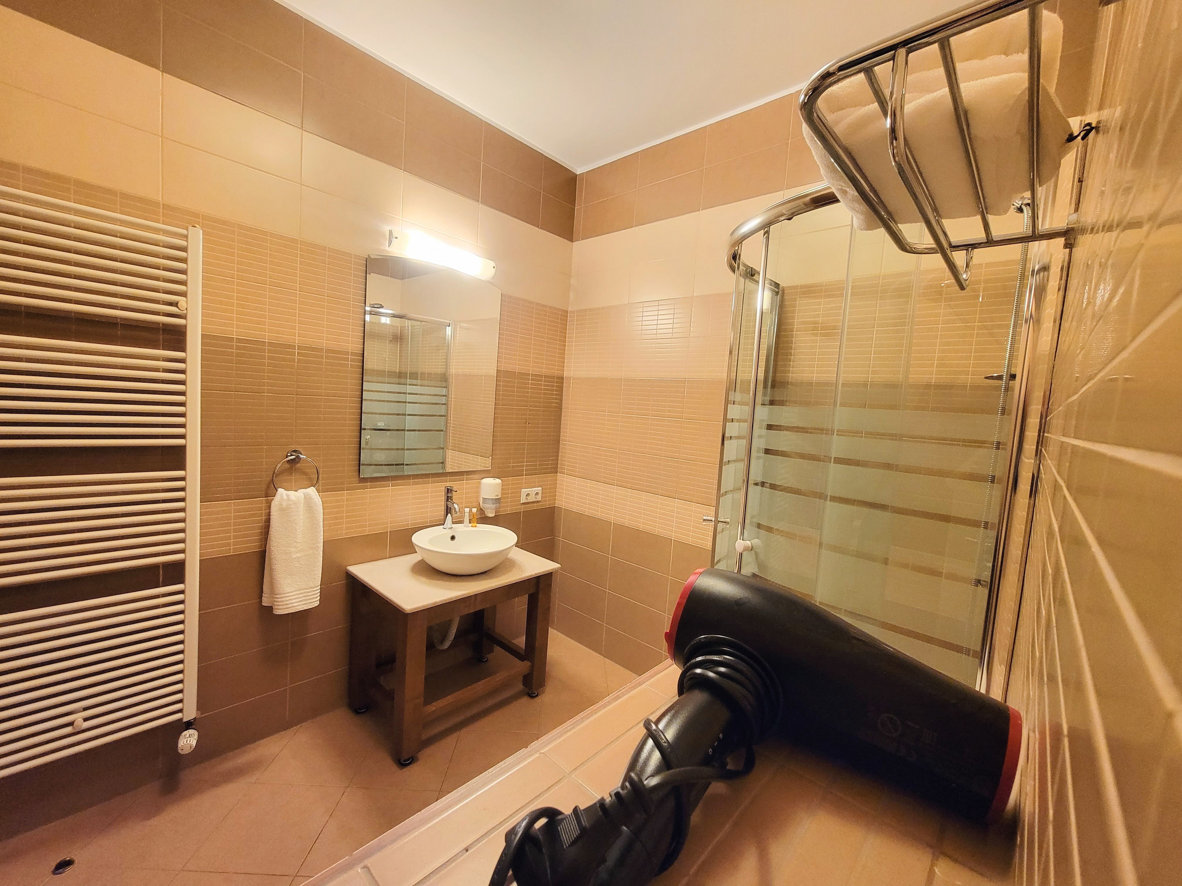 Hotel Sibiu Romania nomad remote ba2c6aae-e50d-4349-83e0-d85516ec4b37_202308091549142.jpg