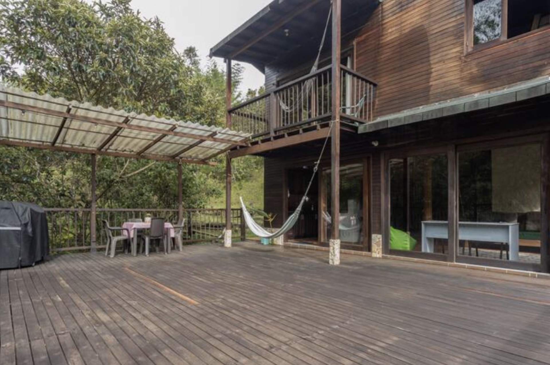 Hotel Guatape Colombia nomad remote 41c7d501-01f6-4f07-857b-4ec8b228d5c8_deckfront.jpg