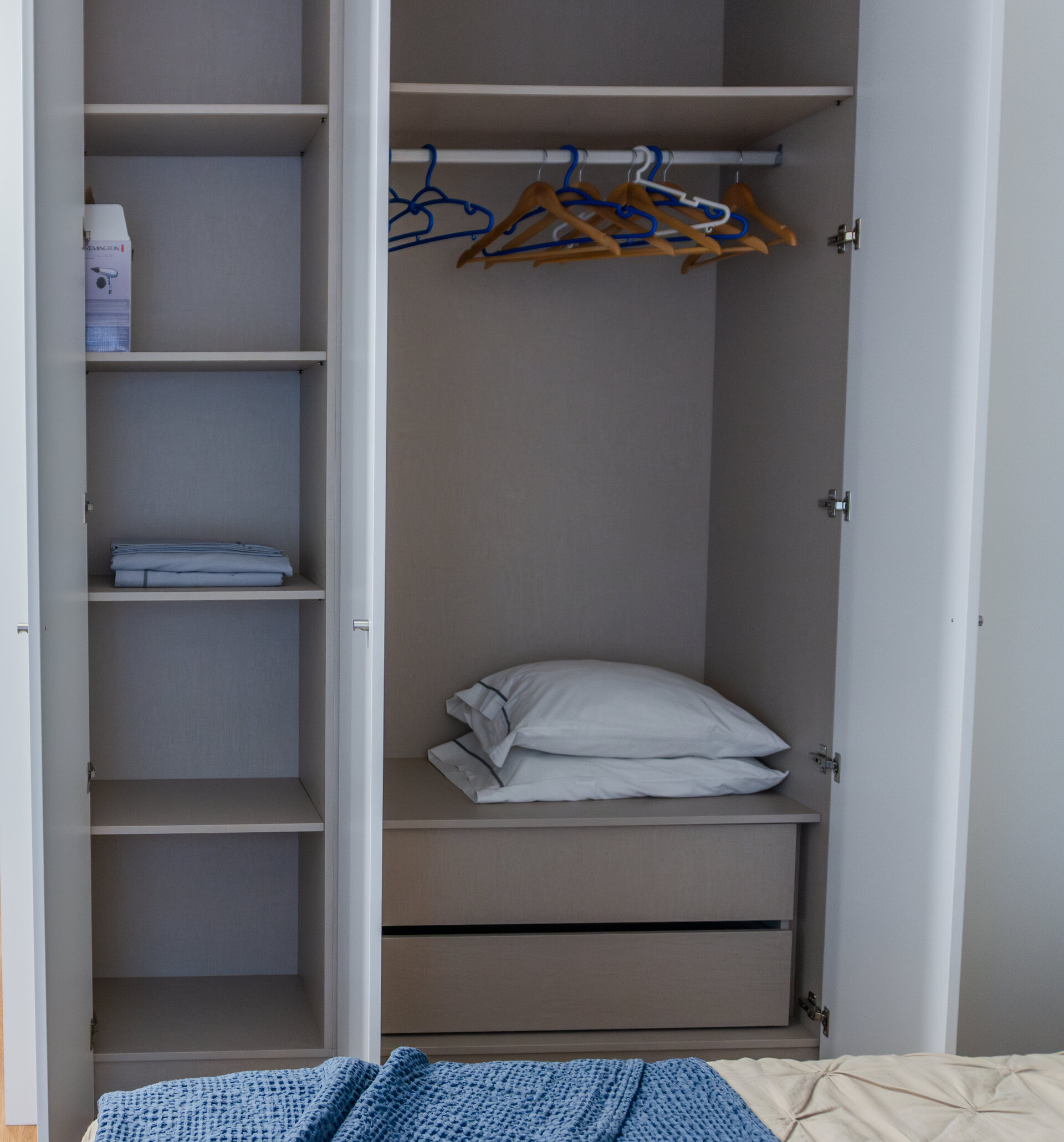 Hotel Aveiro Portugal nomad remote c4ce9557-6d6b-4d61-9582-9e9feefc8812_rszbedroom4.jpg