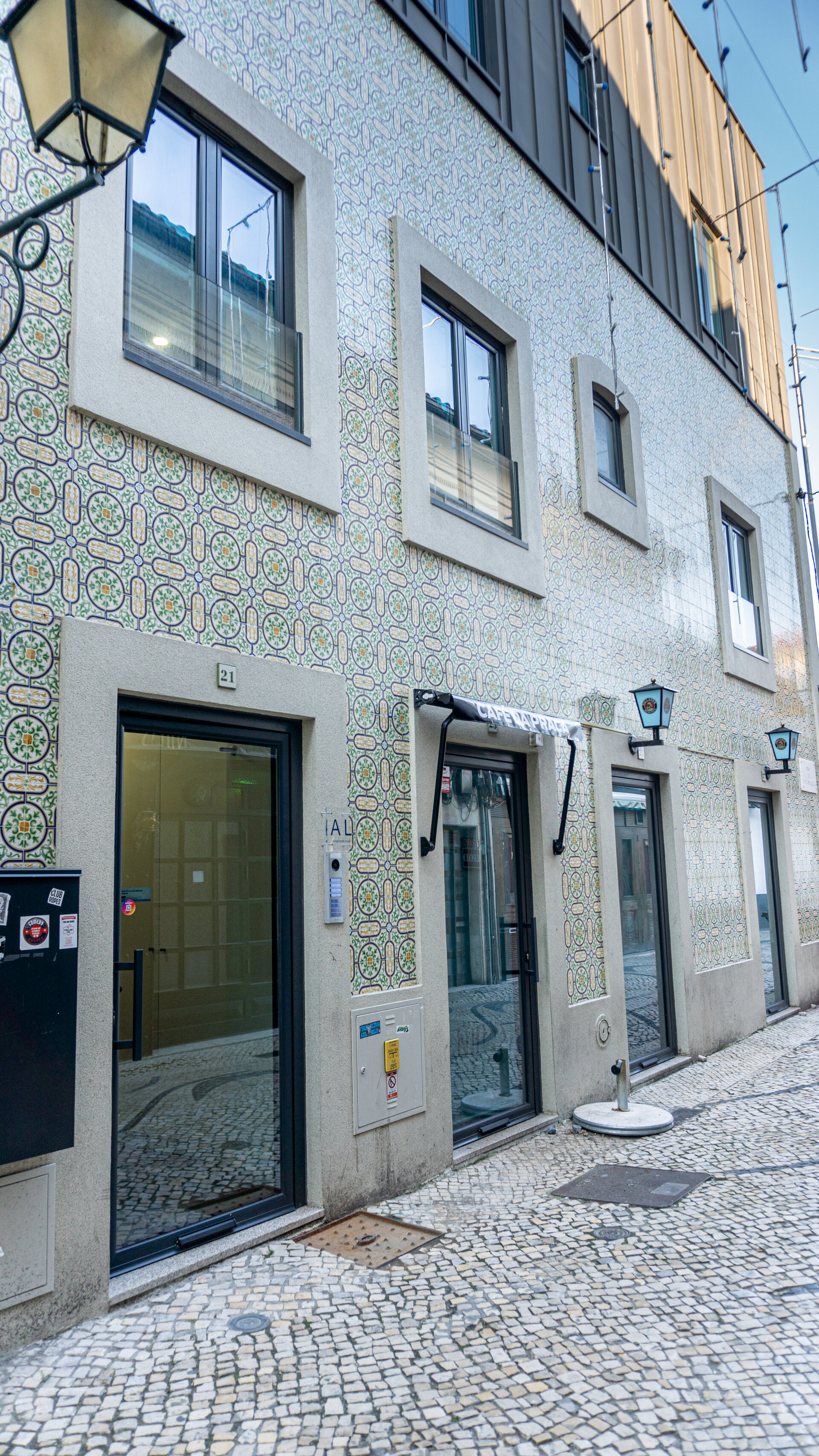 Hotel Aveiro Portugal nomad remote e571af93-ba38-4e56-aaed-945cbedb04e9_rsz3exteriorb.jpg