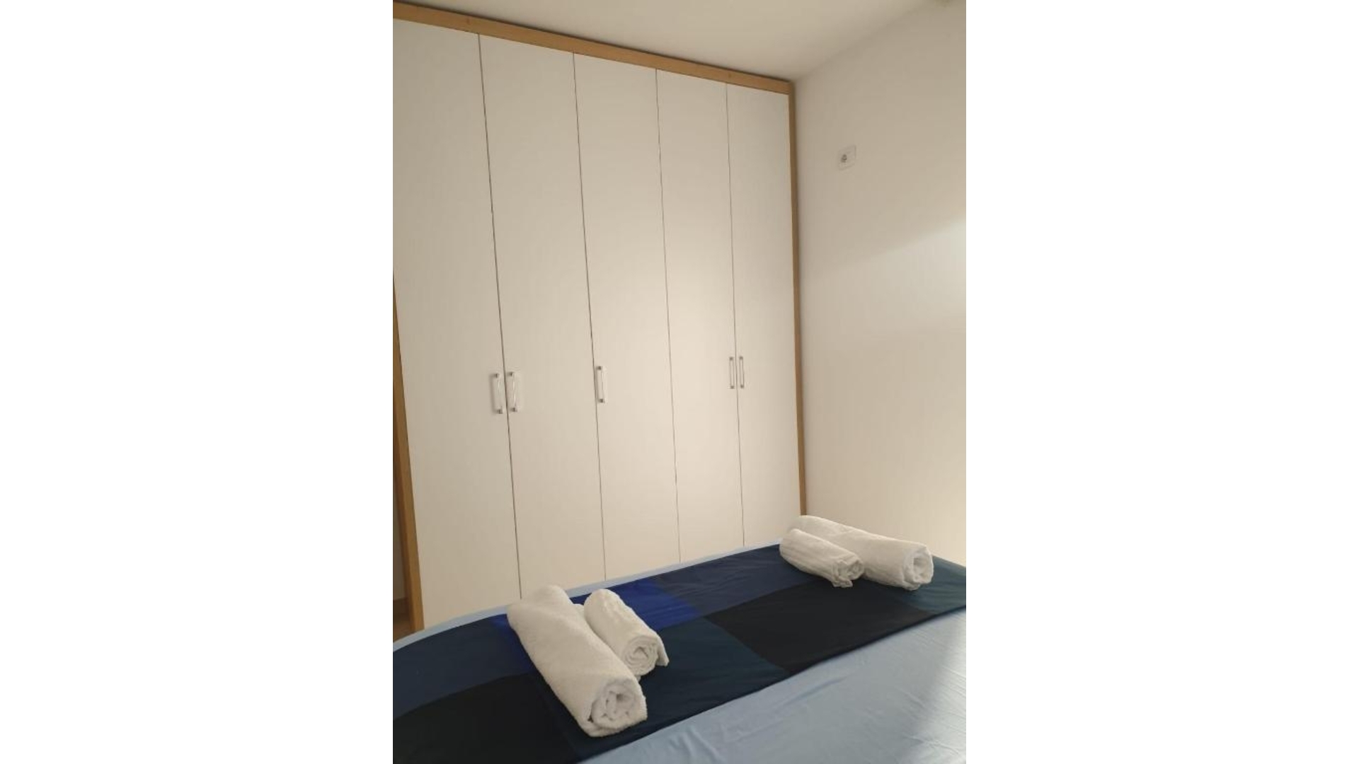 Hotel Durres Albania nomad remote ada567cb-fe86-485d-ae70-15fe4e84f1b9_Webpnetresizeimage2.jpg