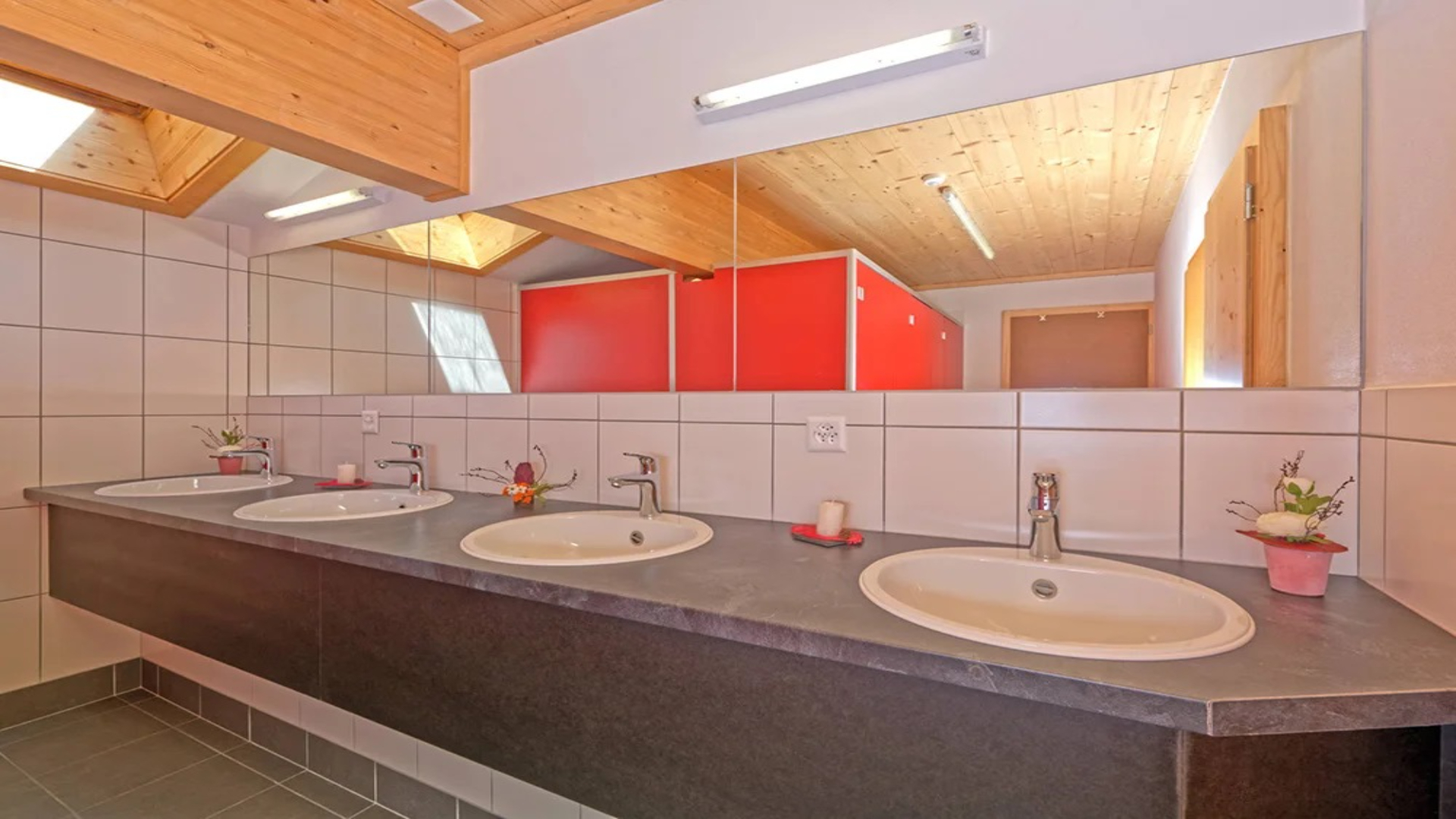 Hotel Bourg Saint Pierre Switzerland nomad remote cbc31d0b-3920-4829-bc9c-44f4586a849b_Safeimagekitresizedimg39.jpg