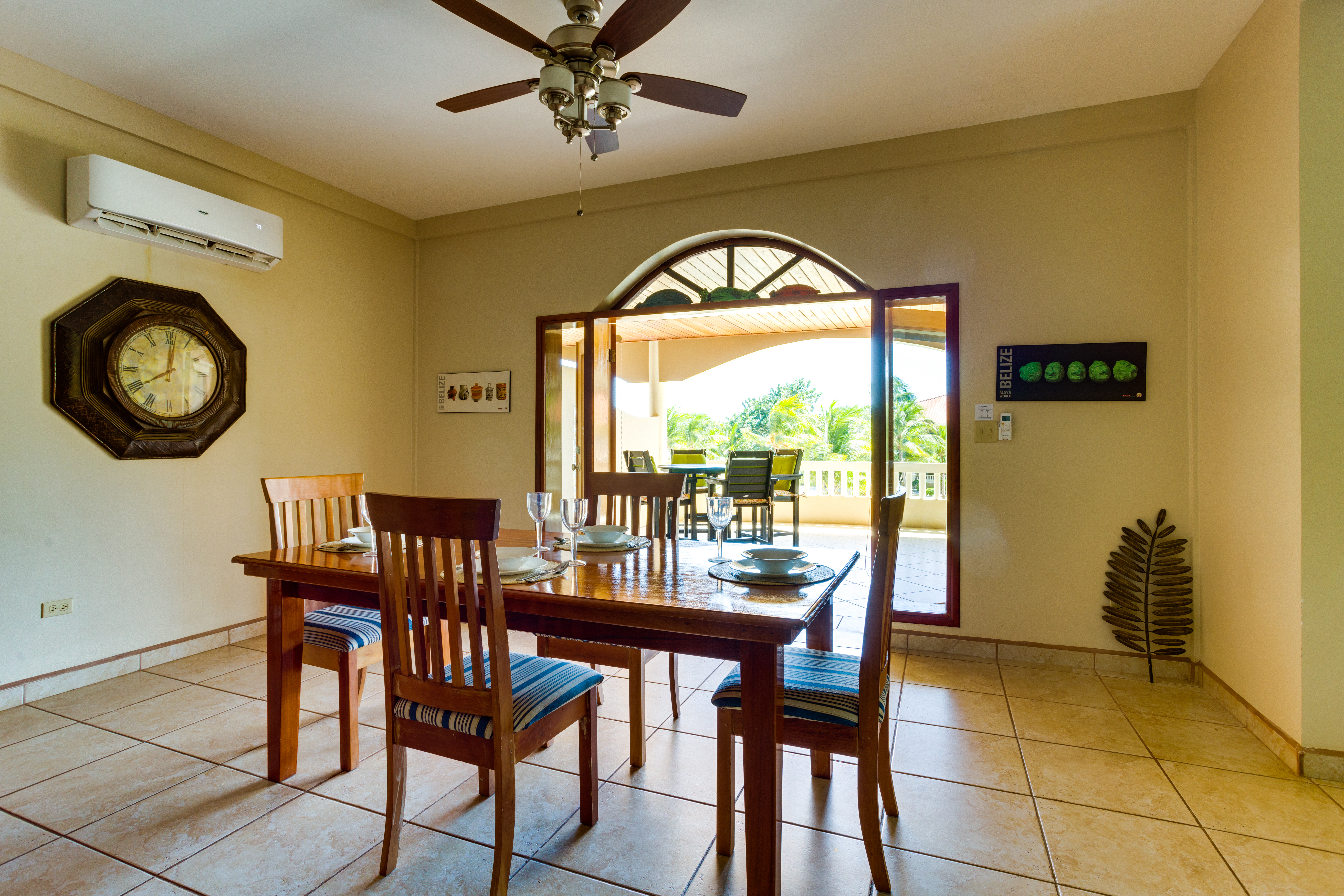 Hotel Placencia Belize nomad remote e9e66c24-77cc-462b-89f5-7855fed1b216_DiningroomA.jpg